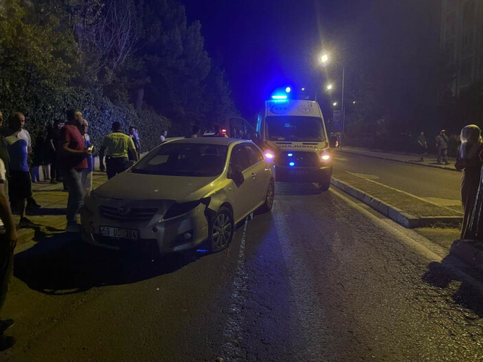 Tekirdağ'da otomobilin çarptığı motosikletli kurye hastaneye kaldırıldı