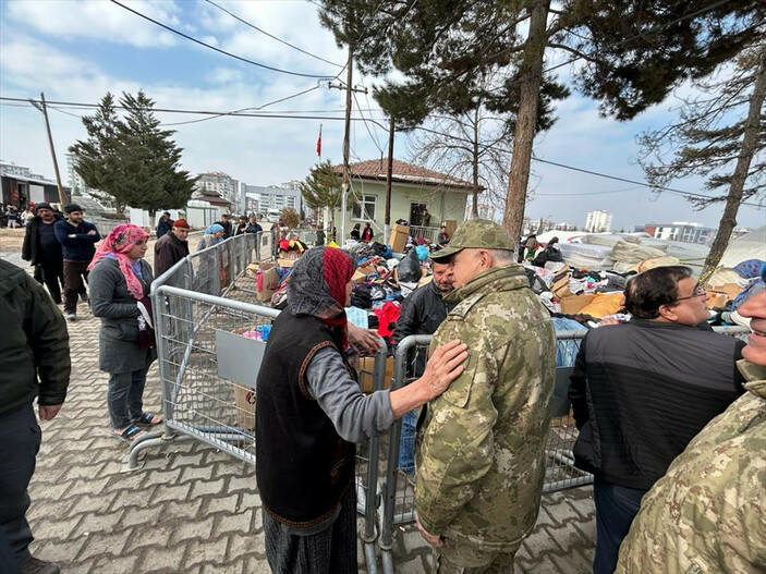 Yeni Genelkurmay Başkanı Metin Gürak'ı yakından tanıyalım