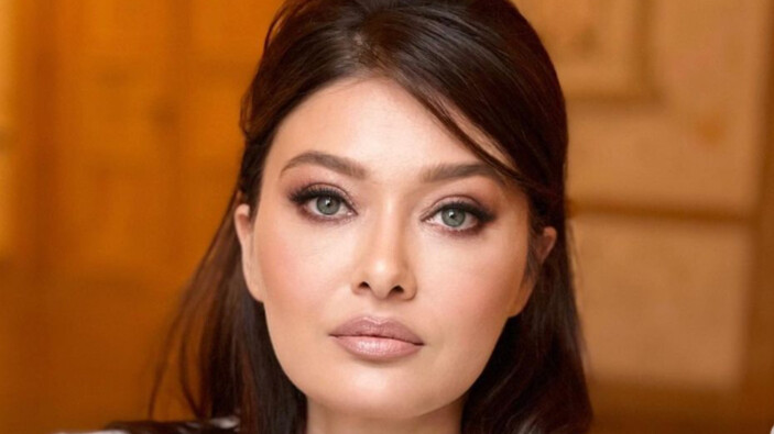 Bakan bir daha baktı! 16 kilo veren Nurgül Yeşilçay'dan bikinili pozlar: 