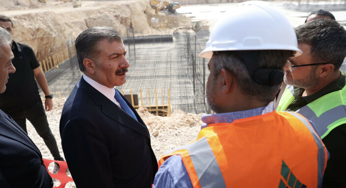 Sağlık Bakanı Fahrettin Koca, Mardin Şehir Hastanesi inşaatını inceledi