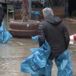 İzmir sular altında! Sokaklarını su basan İzmirlilerin isyanı