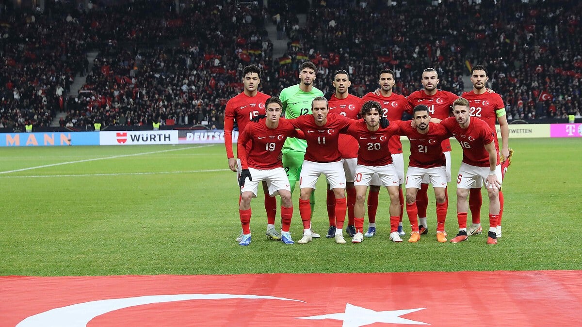 A Milli Futbol Takımı, FIFA sıralamasında bir basamak yükseldi