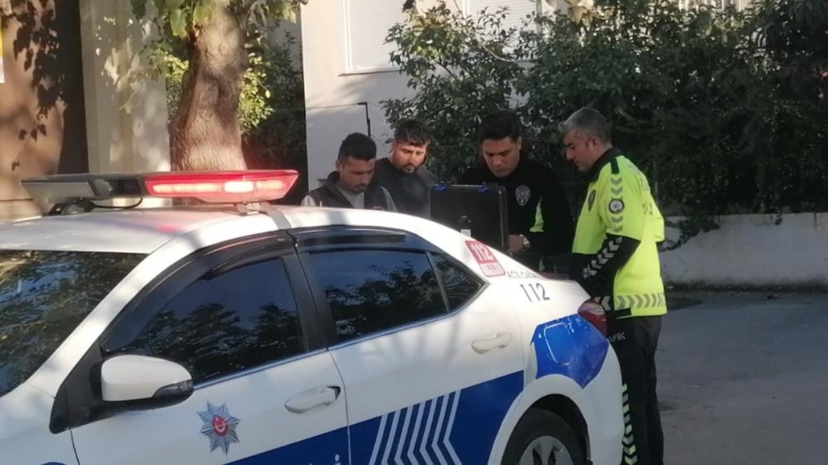 Antalya'da otoparktan çıkarken kaza yaptı: Alkollü olduğu belirlendi