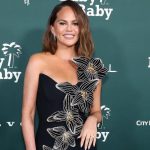 Chrissy Teigen galada zor anlar yaşadı