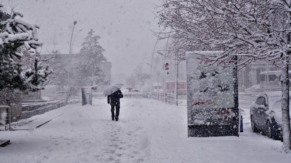 Erzurum'un bazı ilçelerinde eğitime 1 gün ara verildi