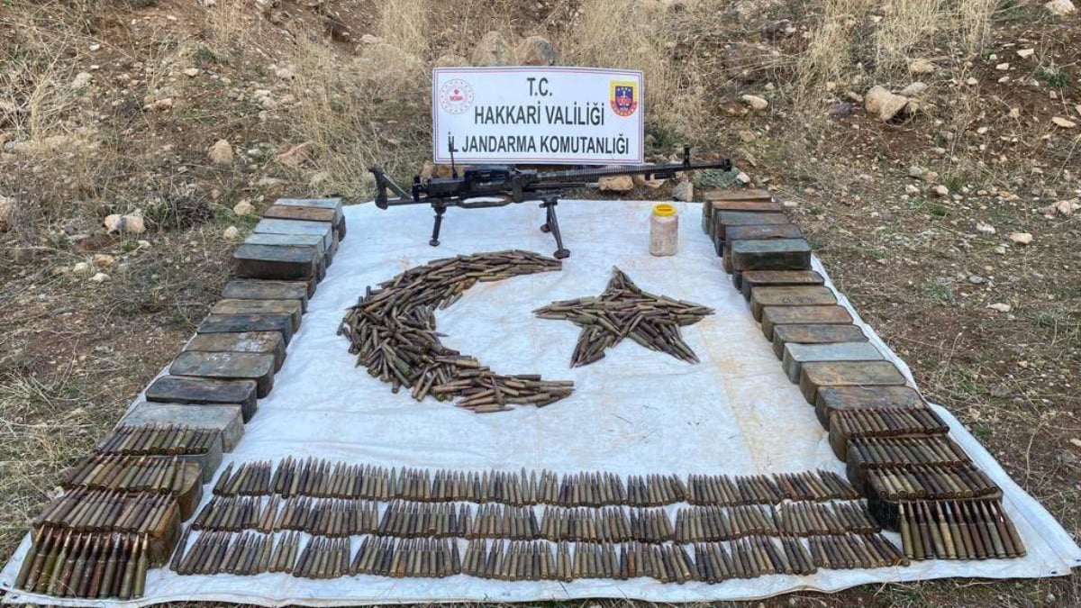 Hakkari'de PKK'ya ait mühimmat ele geçirildi