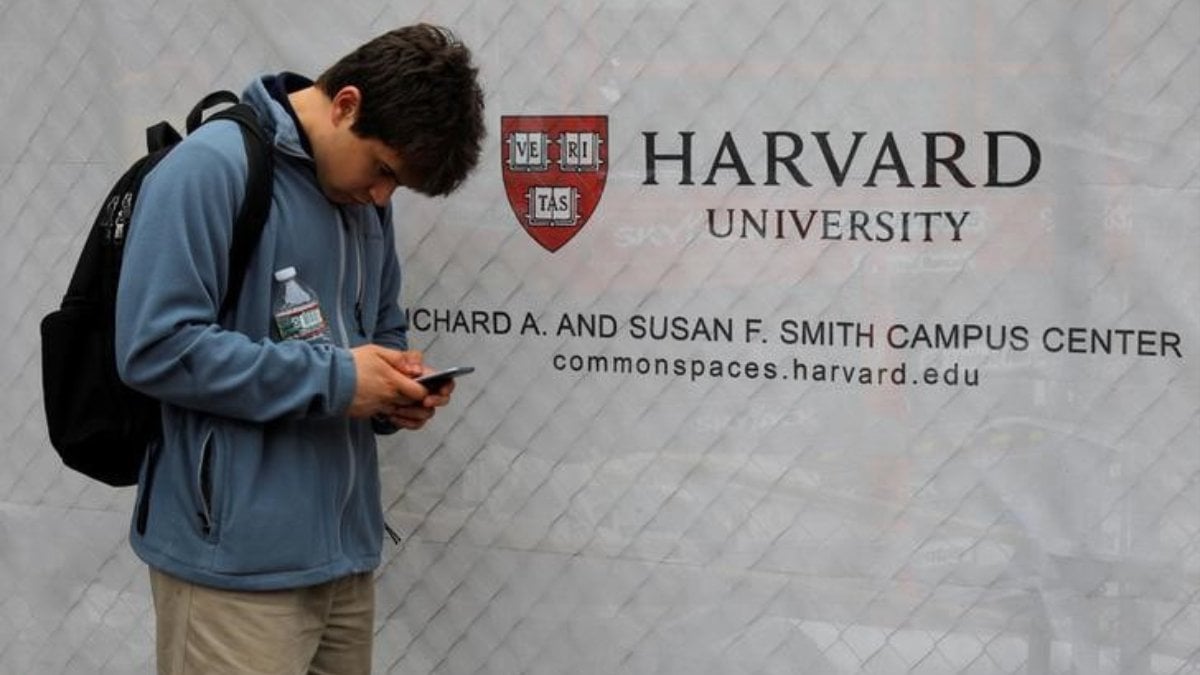 Harvard dergisi, Gazze soykırımından İsrail'i sorumlu tutan makaleyi sansürledi