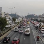 İstanbul trafiğine yağmur engeli! Yoğunluk yüzde 70'in üzerinde