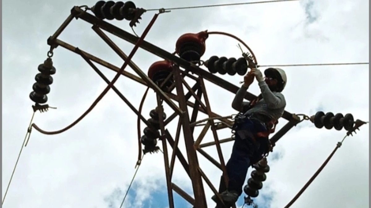 İstanbul'da birçok ilçe ve mahallede elektrik kesintisi! Herkes şaşıracak