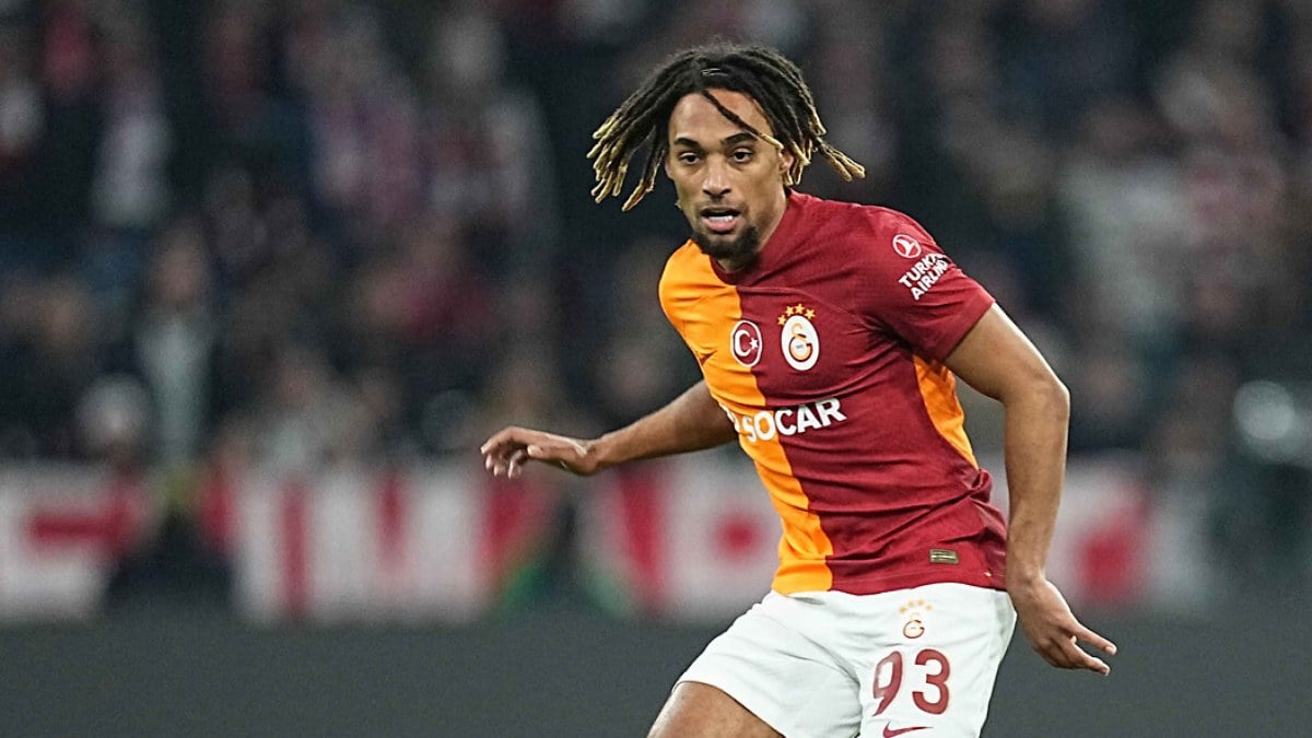 Manchester United, Sacha Boey için kesenin ağzını açtı