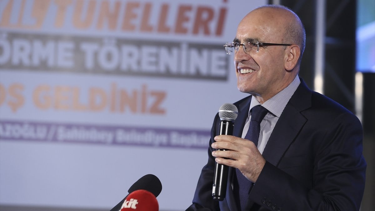 Mehmet Şimşek'in büyüme değerlendirmesi! Uyguladığımız dezenflasyon programının olumlu etkilerini gördük