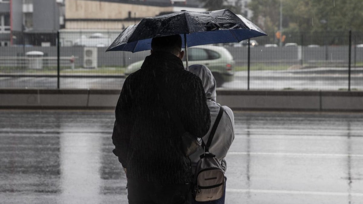 Meteoroloji duyurdu! Bugünden itibaren ılık ve yağışlı hava etkili olacak