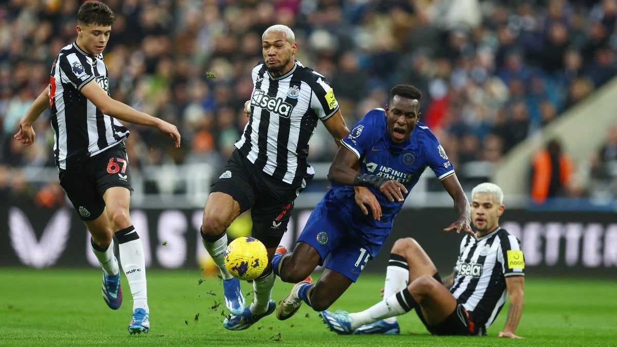 Newcastle, Chelsea'yi rahat geçti