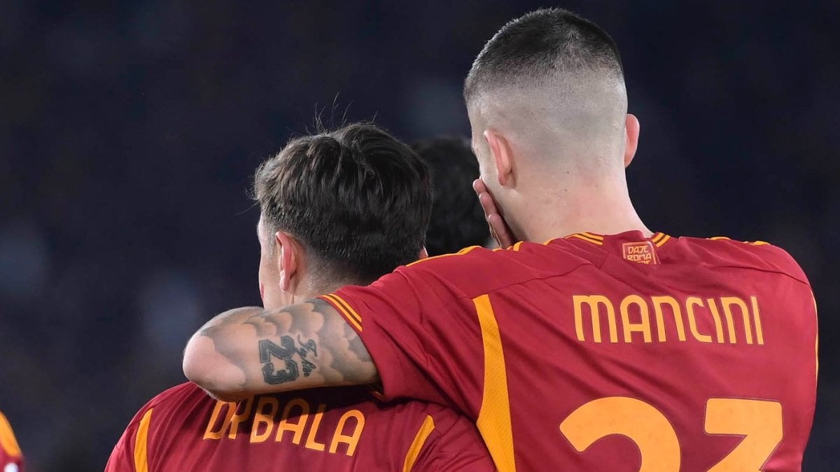 Roma, Udinese'yi 80'den sonra yıktı