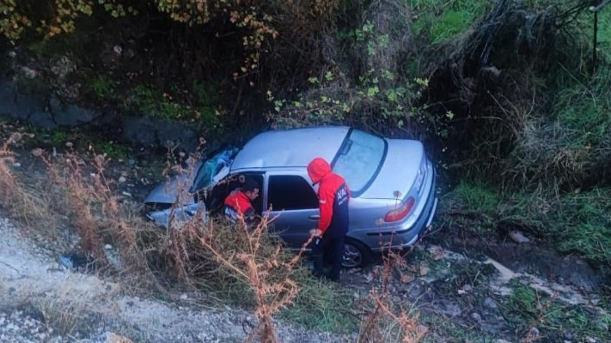 Siirt'te otomobil kaza yaptı: 1 ölü 8 yaralı