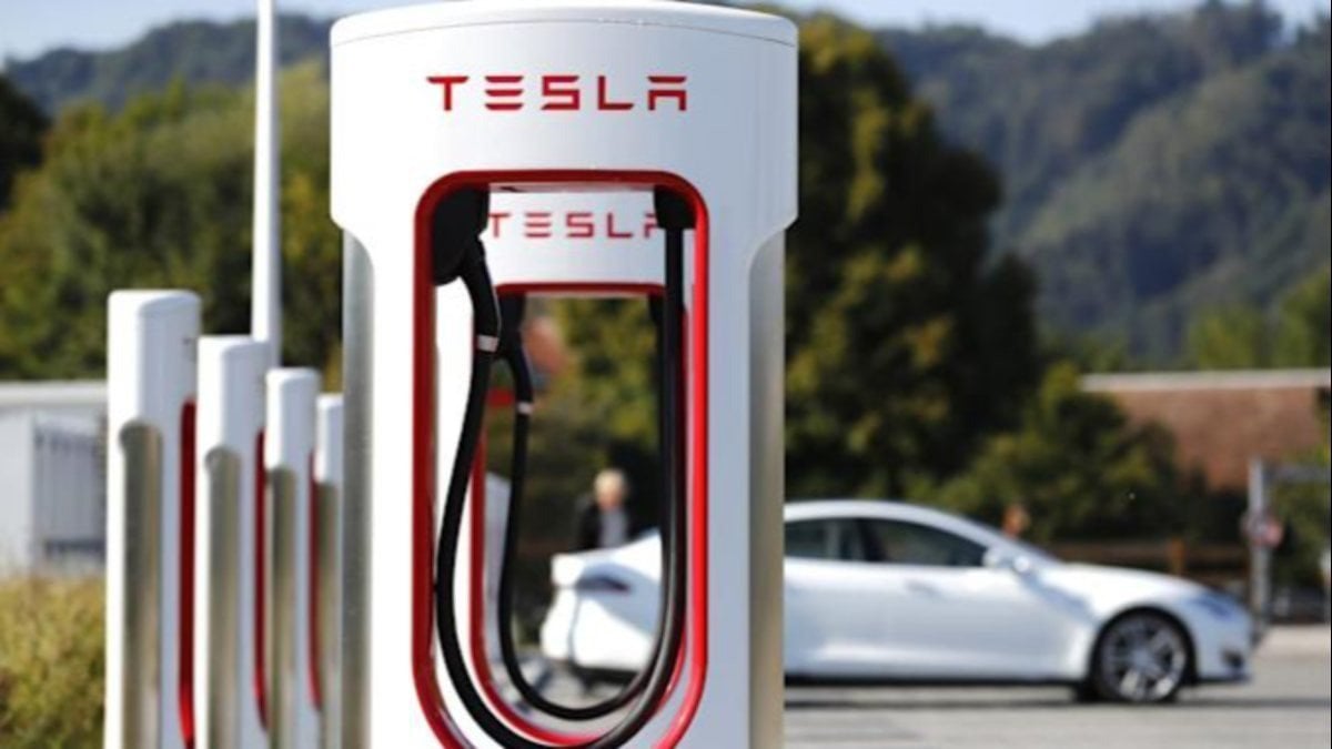 Tesla, Türkiye'de yeni Supercharger şarj istasyonları kuruyor