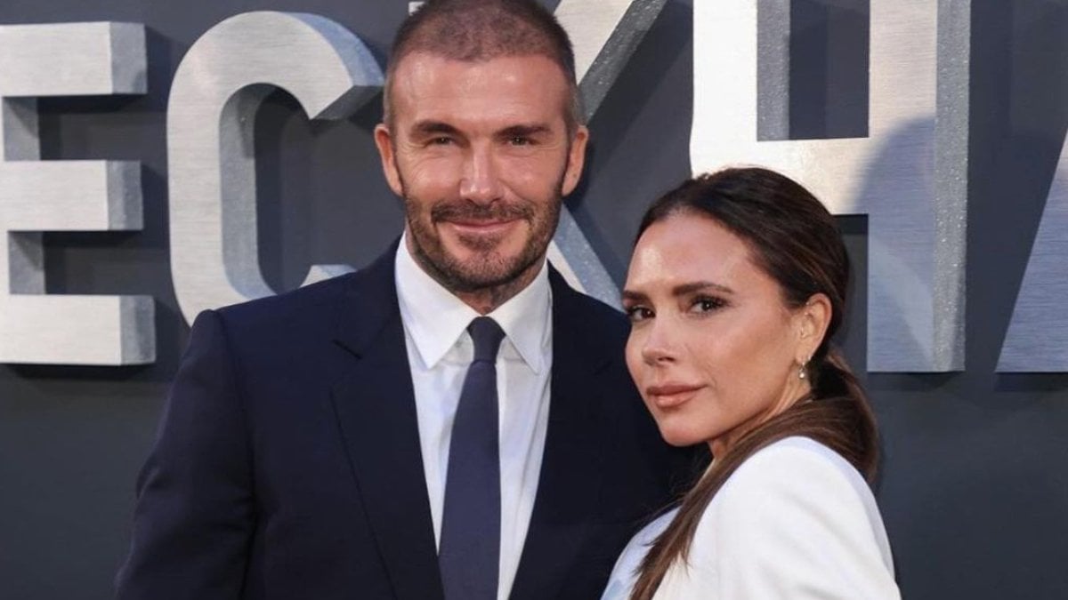 Victoria Beckham'ın montu şaşkınlık yarattı: Üzerinden çıkarmıyor