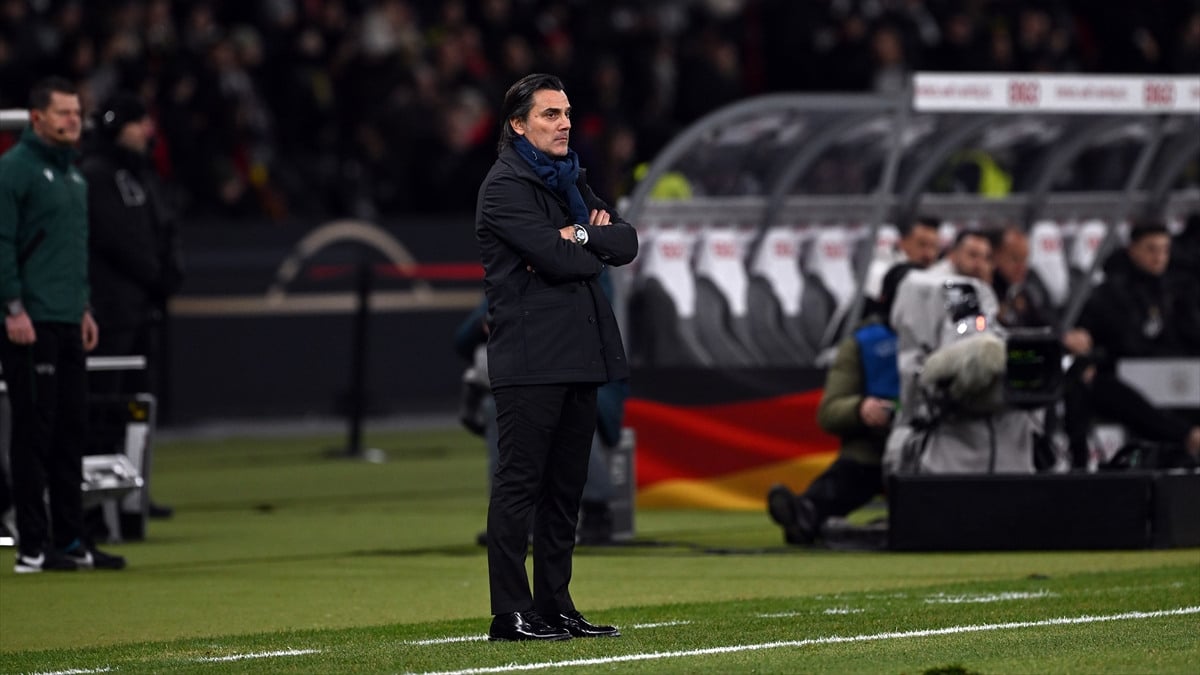 Vincenzo Montella, Guus Hiddink'ten sonra bir ilki başardı