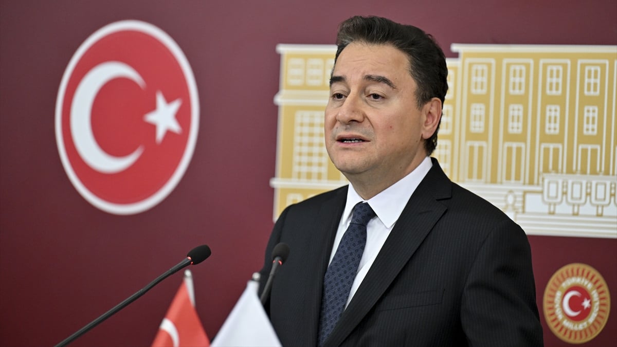 Ali Babacan: Yeni anayasa için bizden destek beklemeyin