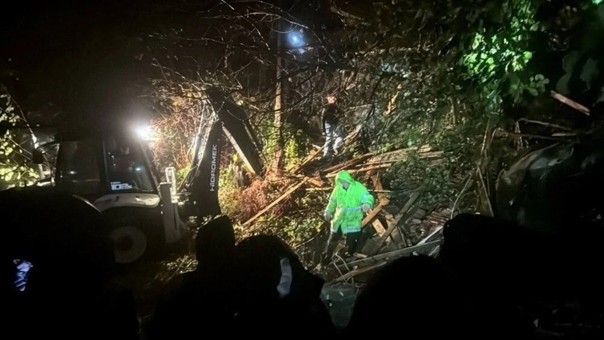 Zonguldak'ta heyelan bilançosu: 2 kişi kayıp, 21 yaralı! Arama çalışmaları sürüyor