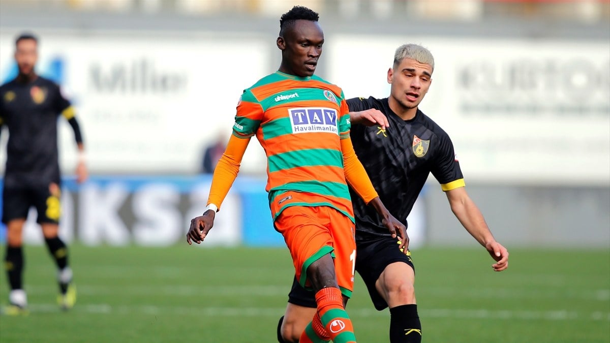 Alanyaspor'dan İstanbulspor deplasmanında kritik galibiyet!