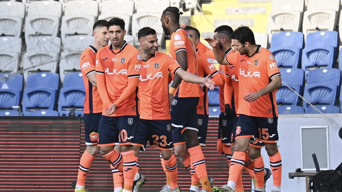 Başakşehir evinde Hatayspor'u yendi