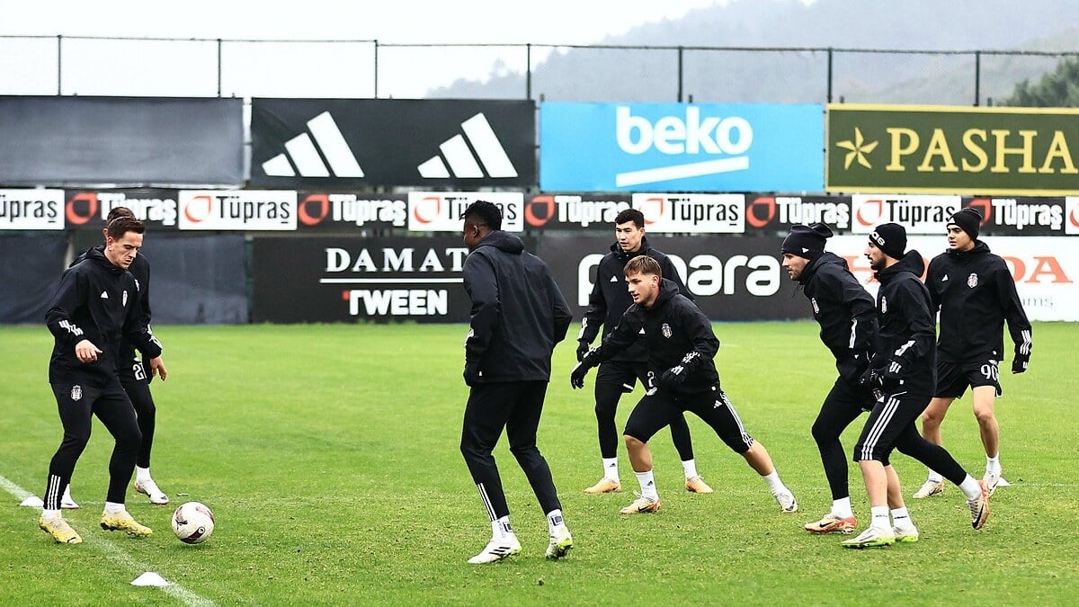 Beşiktaş - Fenerbahçe maçının muhtemel 11'leri