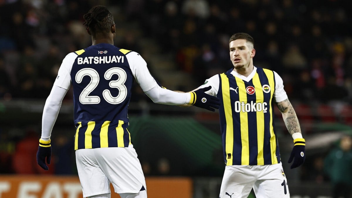 Beşiktaş ve Fenerbahçe'nin tarihi hezimeti kötü rekoru da beraberinde getirdi