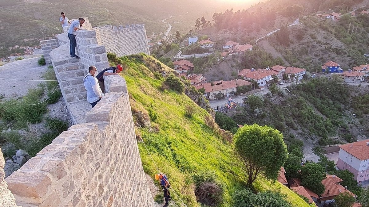 Çorum'da oğlunu surdan atarak öldüren annenin akli dengesi yerinde çıktı