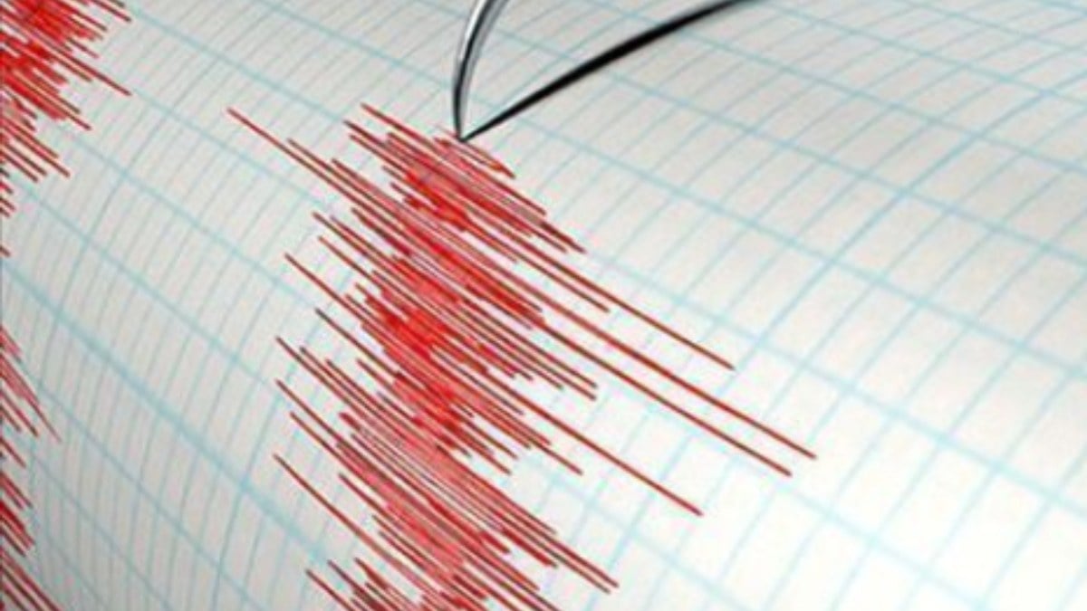 Filipinler'de 7,6 büyüklüğünde deprem