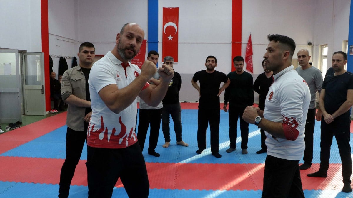 Gaziantep'te icra memurları Kung Fu öğreniyor