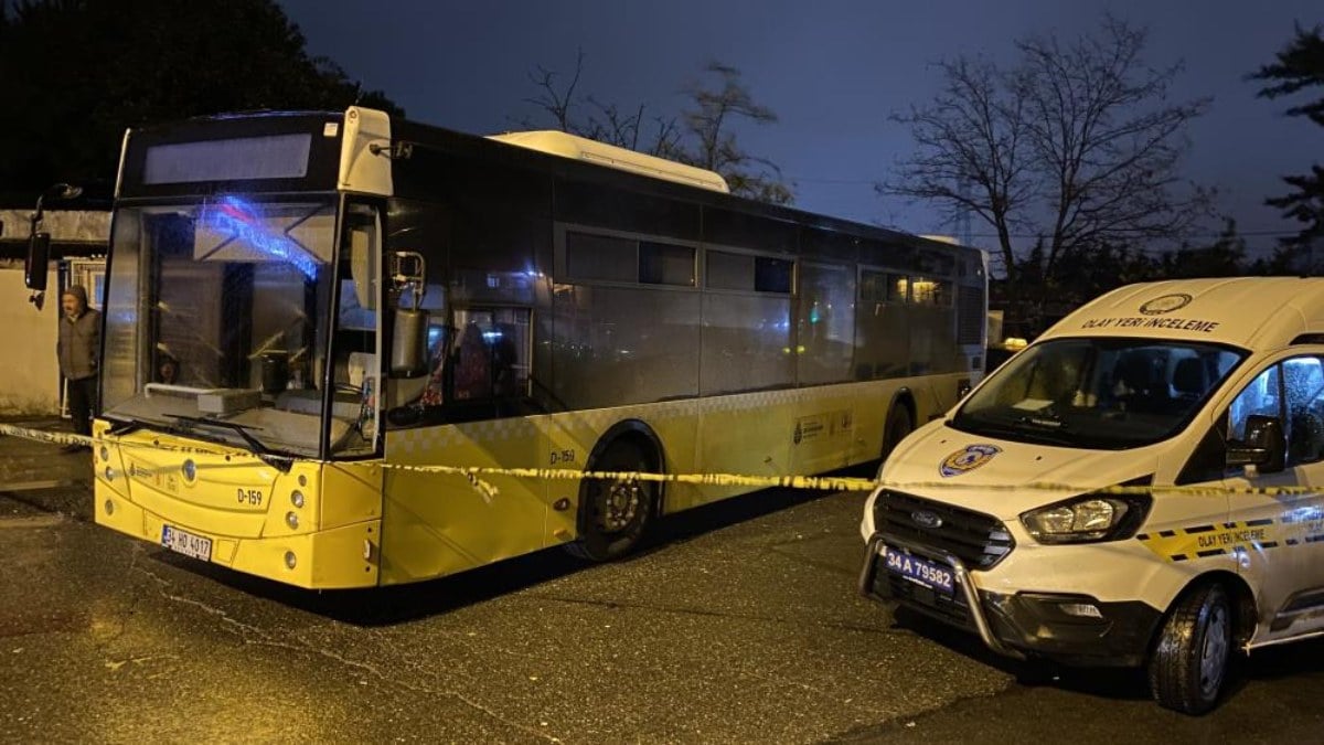 İstanbul Sultangazi'de kayan otobüsünü durdurmaya çalışan İETT şoförü ezildi