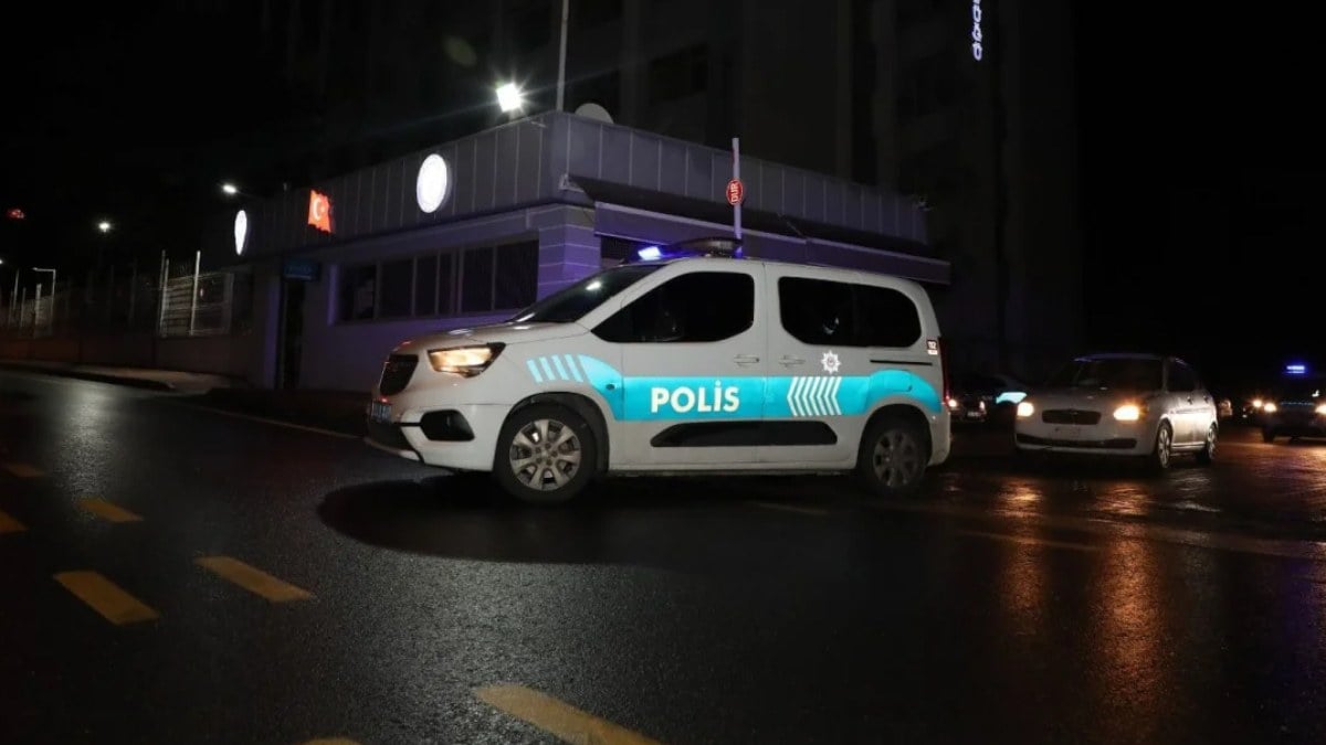 Mersin merkezli 6 ilde yasa dışı bahis operasyonu: 17 gözaltı