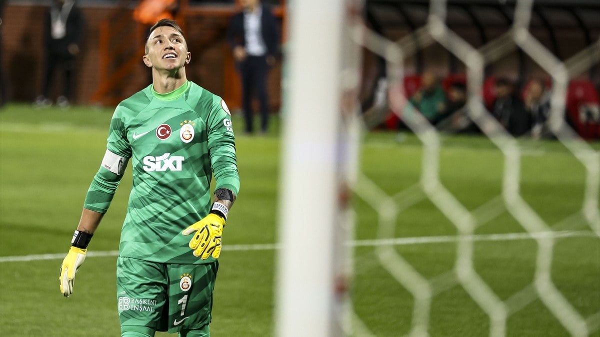 Muslera'nın Adana Demirspor maçındaki sarı kartının sebebi ortaya çıktı