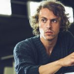 Sandık Kokusu'nun yıldızı Metin Akdülger'in fenomen aşkına bakın! Pozlarını gören iç geçirdi...