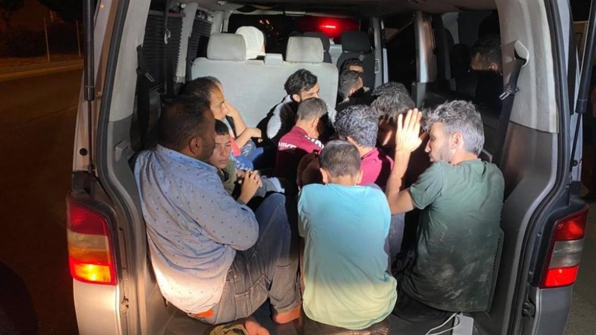 Şanlıurfa'da 2 aylık kaçak gömen operasyonu raporu: 17 tutuklama