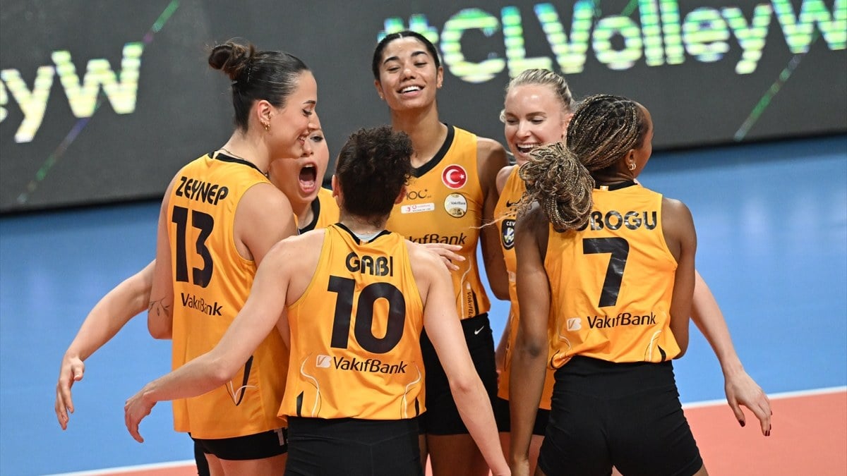 VakıfBank CEV Şampiyonlar Ligi'nde Pazova'yı mağlup etti